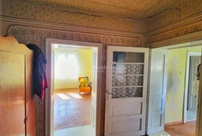 Casă cu 3 camere în Sâniob - 4