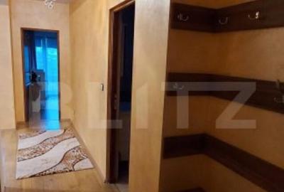 Apartament de inchiriat, cu 3 camere, 90 mp, zona semicentra - 1