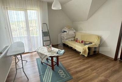 Casă cu 5 camere cu Teren 1000 Mp în Cetate - 9
