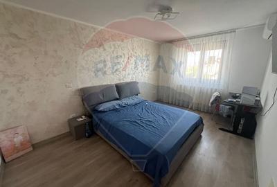 Casa 4 camere Focsani str Militari - 11