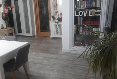 Societate,ofera spre inchiriere spatiu comercial,central,cu acces stradal si posibilitati pt parcare - 2