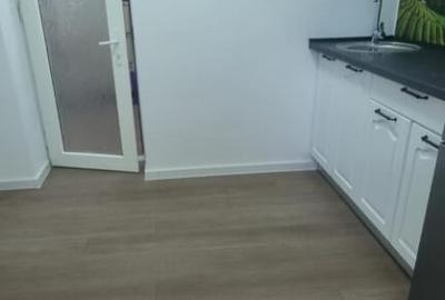 Apartament cu 3 camere decomandat în Călărași - 7