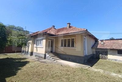 Casă cu 3 camere cu Teren 1300 Mp în Băbeni - 11