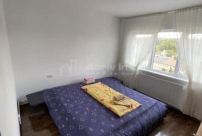 Apartament cu 3 camere decomandat în Micro II - 16