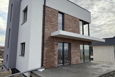 Casa individuala premium de vanzare cu view deosebit in Dezmir 214mp si t. 458mp - 3