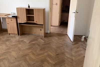 Apartament cu 2 camere în Florilor - 4