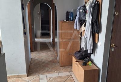 Apartament cu 3 camere decomandat, mobilat în Drumul Taberei - 3