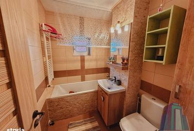 Apartament cu 3 camere decomandat în Calea Dumbrăvii