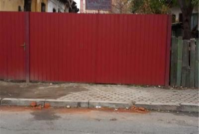 Casă cu 6 camere cu Teren 739 Mp în Tecuci - 1
