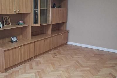 Apartament cu 2 camere decomandat în Valea Aurie - 1