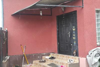 Casă cu 3 camere în Central - 2