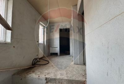 Casă cu 6 camere cu Teren 1263 Mp în Dărmănești - 45