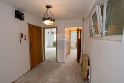 Apartament cu 4 camere decomandat în Pantelimon - 2