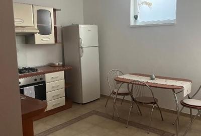 Casa de inchiriat 3 camere, zona INEL II - 12