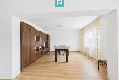 Casă individuală cu 8 camere cu Canalizare în Prunișor - 11