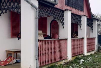 Casă cu 5 camere cu Teren 1000 Mp în Sâniob - 4