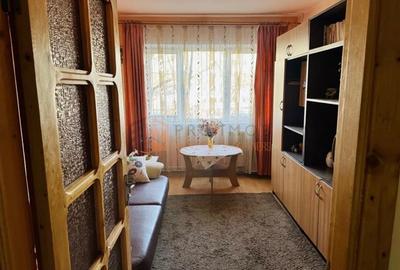 Apartament cu 3 camere decomandat, mobilat în Micro 14 - 5