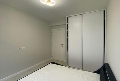 Apartament cu 3 camere semidecomandat în Micro 16 - 12