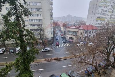 Apartament cu 2 camere decomandat, mobilat în Banu Manta - 9