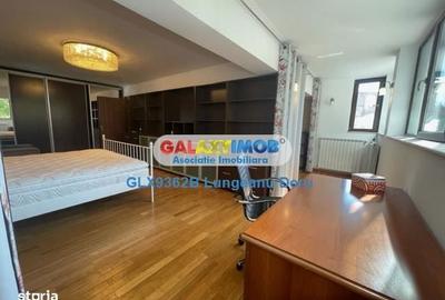 Casă cu 4 camere cu Canalizare în Central