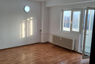 Apartament cu 4 camere decomandat în Tineretului - 12