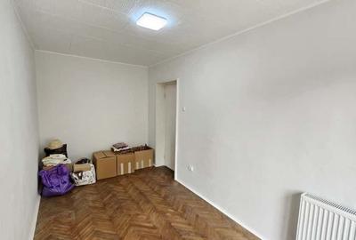 Exclusivitate, 3 camere etajul 2/4, str. Grigore Alexandrescu-Manastur - 15