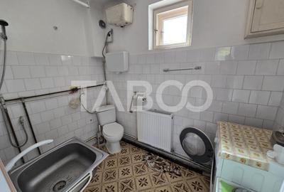 Casă individuală cu 7 camere cu Teren 432 Mp în Lupeni - 14