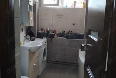Vand apartament, 2 camere, etaj 1 - 9