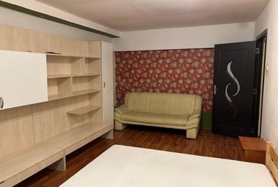 Apartament cu 3 camere decomandat în Nicolina - 2