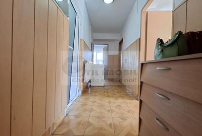 Liber, de vanzare apartament 3 camere Valea Lupului Iasi, baie cu geam - 8