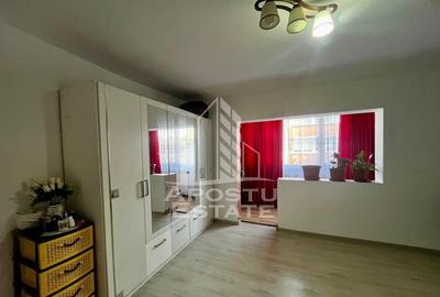 Apartament 3 camere,etaj 3,zona UMT - 9