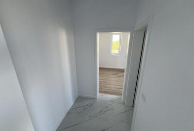 Apartament cu 2 camere semidecomandat în Favorit - 3