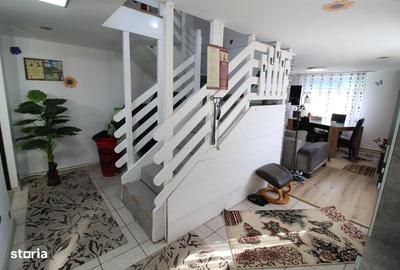 Casă cu 3 camere cu Teren 183 Mp în Central - 2