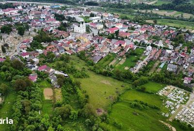 Teren de 15824 mp, în Ultracentral - 4