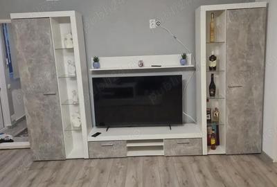 Casă cu Teren 998000 Mp în Central - 2