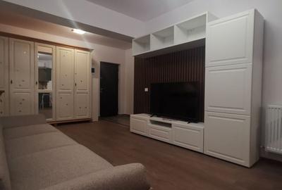 Apartament cu 2 camere semidecomandat, mobilat în Apărătorii Patriei - 1