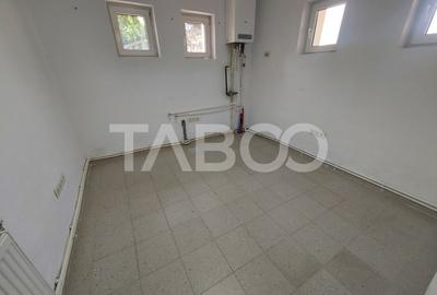 Spatiu comercial de inchiriat 370 mpu curte privata 1500 mp usi garaj - 4
