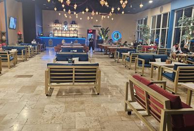 Spațiu comercial, de 1,000 mp, în Central - 3