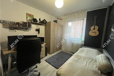 Apartament cu 3 camere decomandate si balcon etaj 2 zona Vasile Aron - 3