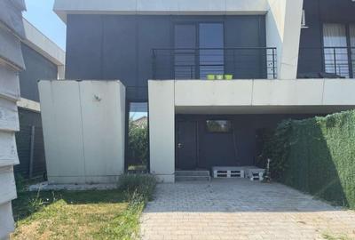 Duplex cu 5 camere cu Canalizare în Central - 4