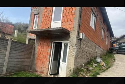 Casă cu Teren 510 Mp în Central - 18