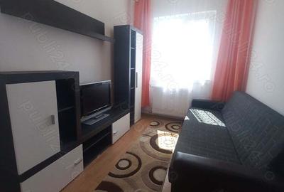 Apartament cu 3 camere decomandat în Fortuna
