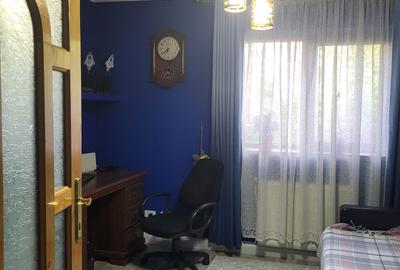 Apartament cu 3 camere semidecomandat în Central - 6