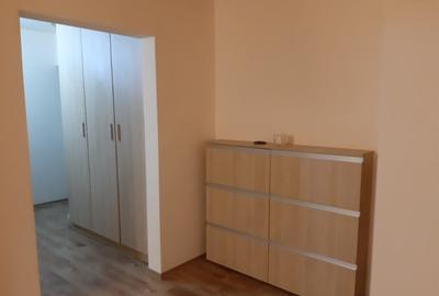 Apartament 4 camere renovat si semimobilat zona 700 - 4