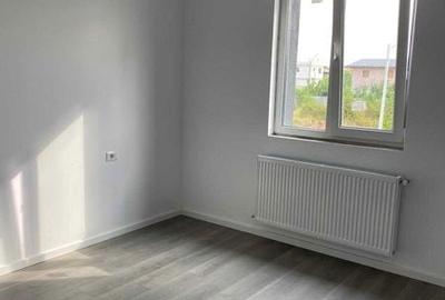 Casă cu 4 camere cu Teren 92 Mp în Central - 1