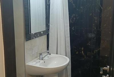 Garsonieră decomandată în Central - 1