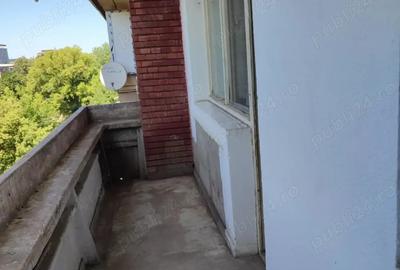 De vanzare : apartament cu 2 camere, 43 m2, Hunedoara, Micro 4, bloc din caramida. Centrala pe gaz. - 2