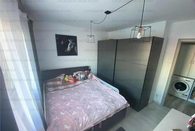 Apartament cu 3 camere decomandat în Astra