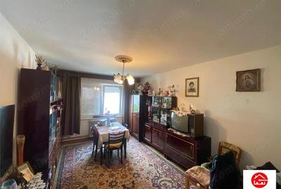 Apartament cu 3 camere de vanzare in Tudor - 3