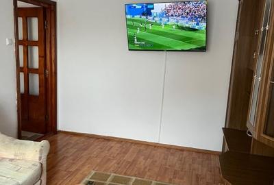 Apartament cu 3 camere decomandat în Lenin